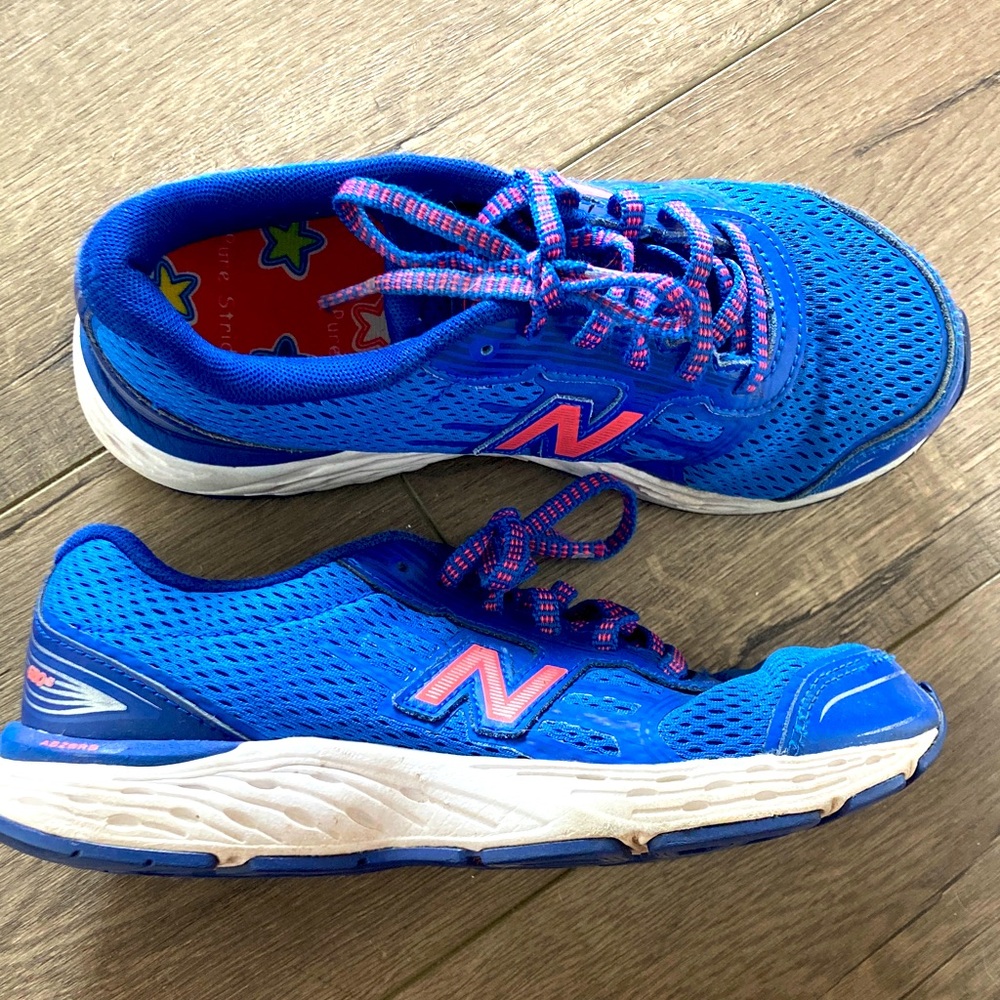 New Balance Kid's 680v5 Tech Ride Running Shoe Blue and pink